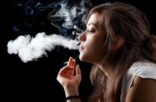 黄山卖14元的烟是真的吗春节消费旺，物美价廉